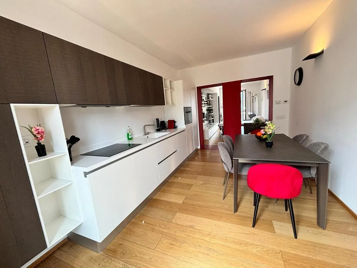 Luxury Brera Apartment - Corso Como 9 ミラノ