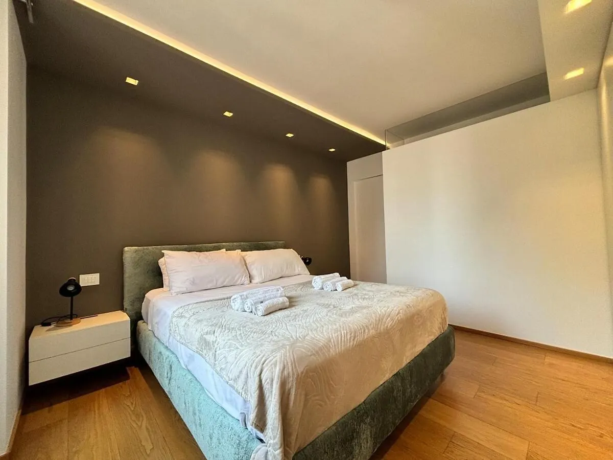 Luxury Brera Apartment - Corso Como 9 ミラノ